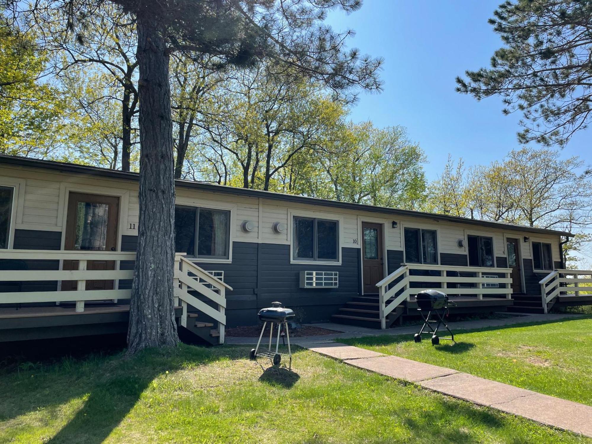 Hanging Horn Lakeside Resort Moose Lake Exterior foto